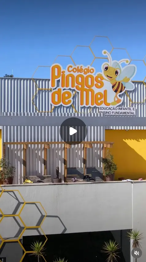 Fachada do Colégio Pingos de Mel